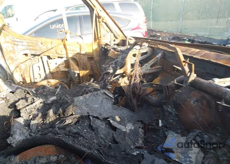 2018 Mercedes-Benz Sprinter 2500 Standard Roof V6 from USA, damaged, VIN WD3PE7CD8JP643190